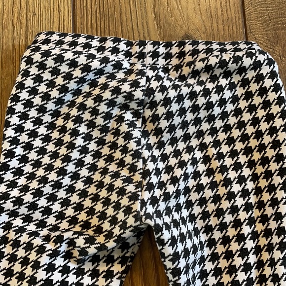 Old Navy houndstooth - Picture 3 of 4